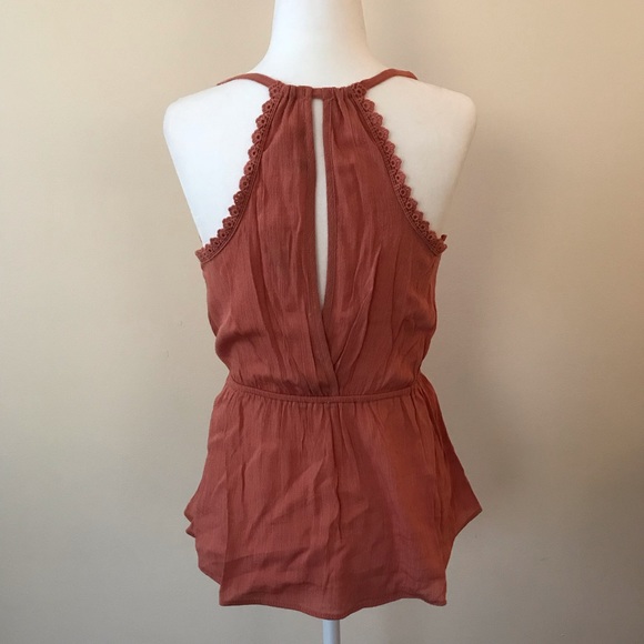 NWOT Flirty Keyhole Back Tank - Picture 5 of 5